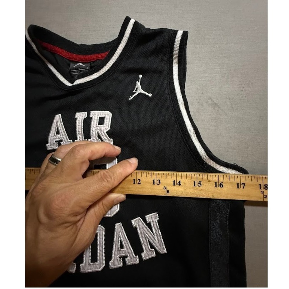 Air Jordan Black Basketball Jersey AIR #23 Sewn Boys Large Sleeveless‎ - Picture 8 of 9